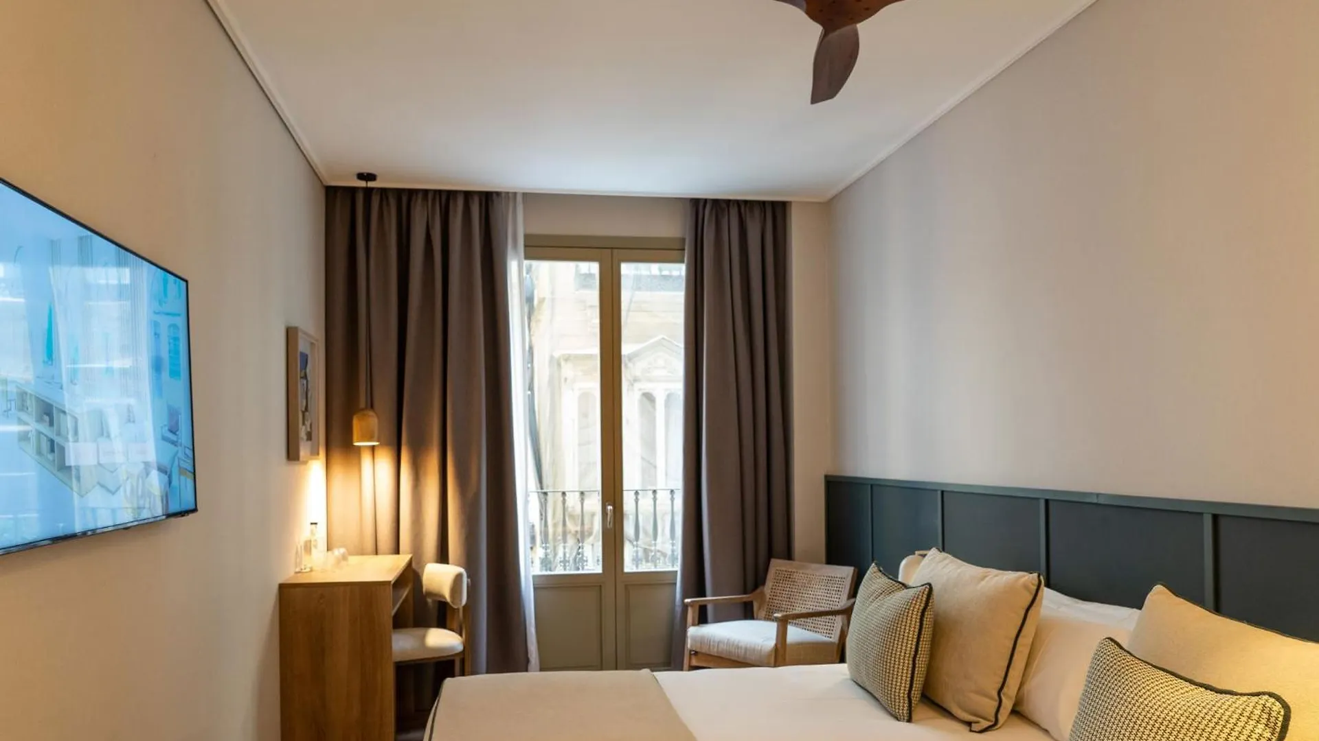 Hotel Well And Come Malaga