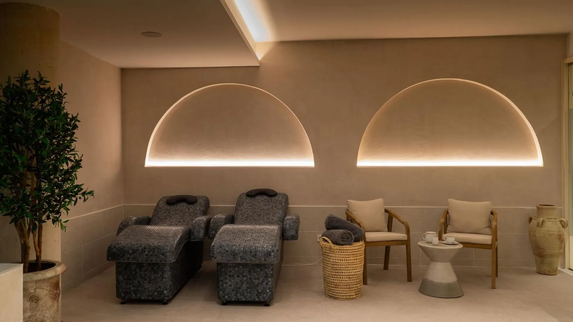 Hotel Well And Come Malaga 4*,  Spain