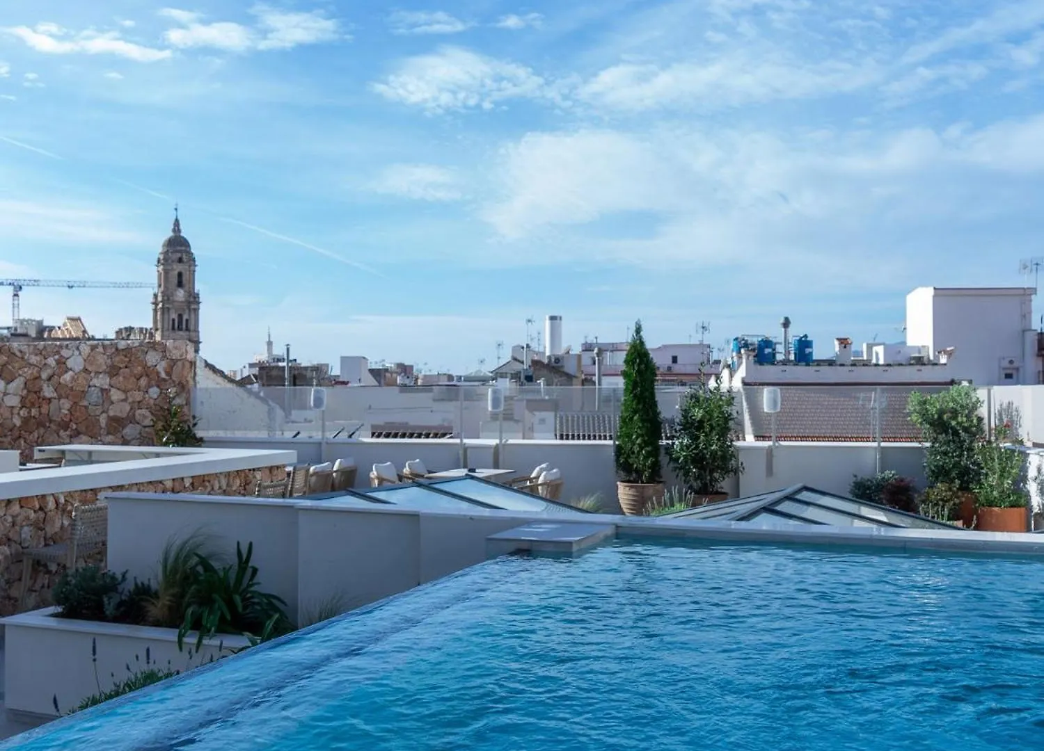 Hotel Well And Come مالقة